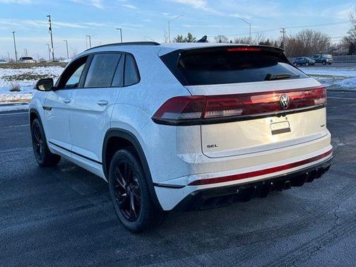 2026 Volkswagen Atlas Cross Sport 2.0T SEL R-Line Black