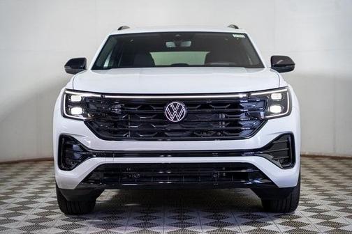 2025 Volkswagen Atlas Cross Sport 2.0T SEL R-Line Black