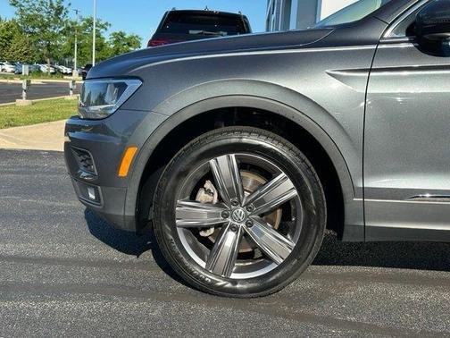 Platinum Gray Metallic 2021 Volkswagen Tiguan 2.0T SEL