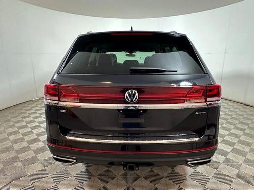 2025 Volkswagen Atlas 2.0T SE