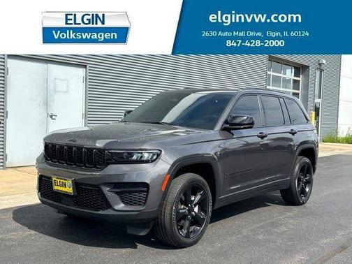 Metallic 2023 Jeep Grand Cherokee Altitude