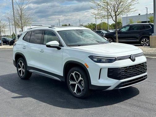 White 2026 Volkswagen Tiguan 2.0T SE
