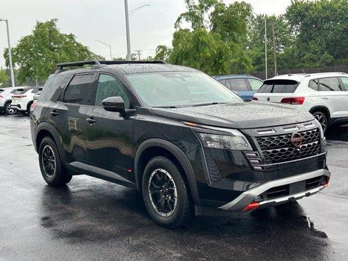 Super Black 2026 Nissan Pathfinder Rock Creek