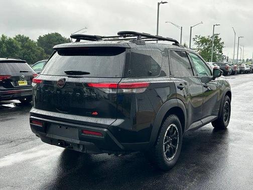 Super Black 2026 Nissan Pathfinder Rock Creek