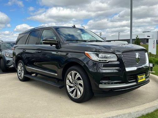 Starlight 2023 Lincoln Navigator Reserve