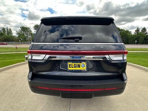 Starlight 2023 Lincoln Navigator Reserve