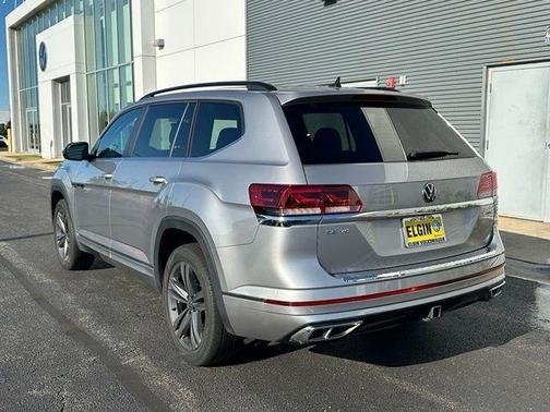 Pyrite Silver Metallic 2021 Volkswagen Atlas 3.6 SE w/ Technology R-Line