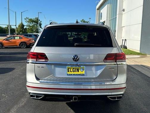 Pyrite Silver Metallic 2021 Volkswagen Atlas 3.6 SE w/ Technology R-Line