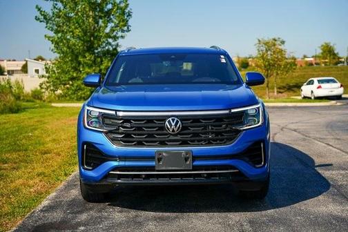 2024 Volkswagen Atlas Cross Sport 2.0T SEL R-Line