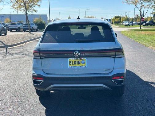 Gray 2027 Volkswagen Taos 1.5T SE