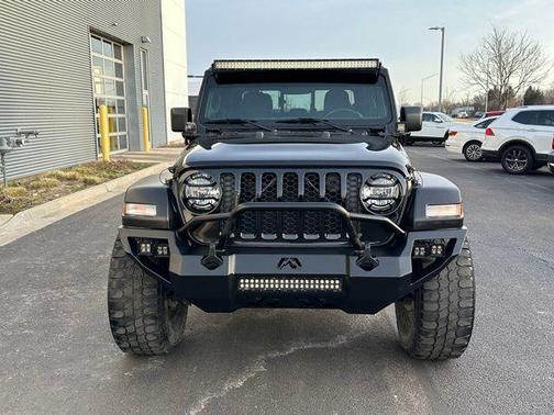 Black Clearcoat 2020 Jeep Gladiator Sport