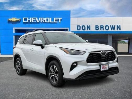 2023 Toyota Highlander L