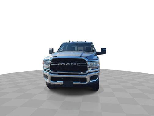 2023 RAM 2500 Tradesman Crew Cab 4x4 6'4' Box