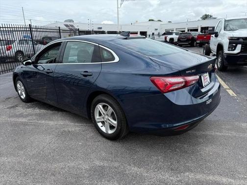 2022 Chevrolet Malibu FWD LT