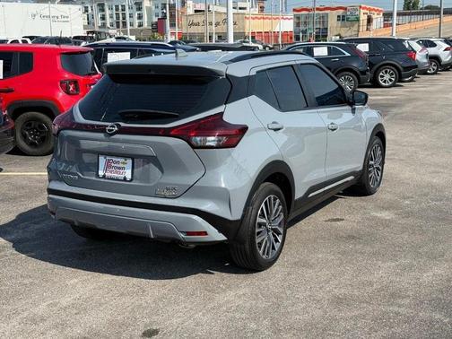 2024 Nissan Kicks SR