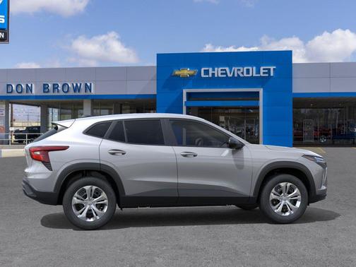 Sterling Gray Metallic 2026 Chevrolet Trax LS