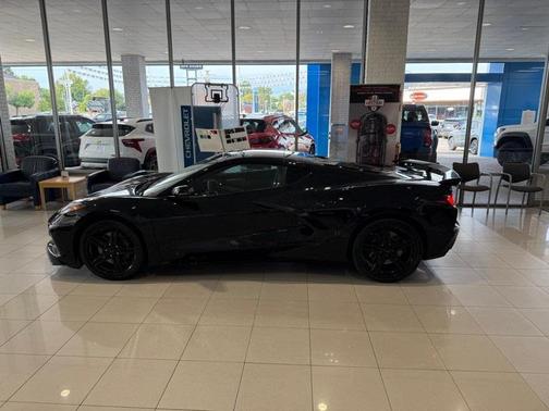 2026 Chevrolet Corvette Stingray w/2LT