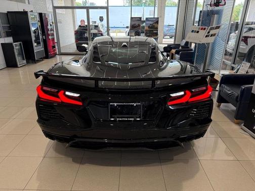 2026 Chevrolet Corvette Stingray w/2LT