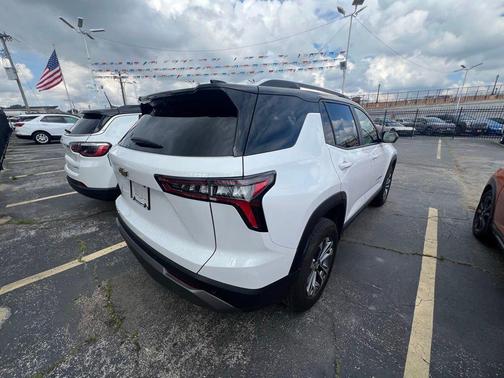 Summit White 2025 Chevrolet Equinox 1LT