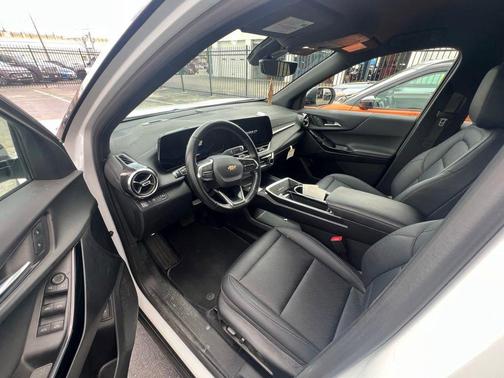 Summit White 2025 Chevrolet Equinox 1LT