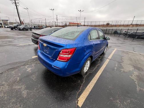 2020 Chevrolet Sonic FWD Sedan LT