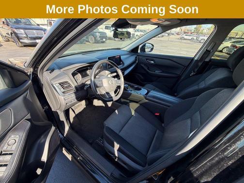 Super Black 2025 Nissan Rogue SV
