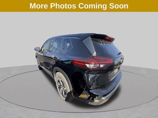 Super Black 2025 Nissan Rogue SV