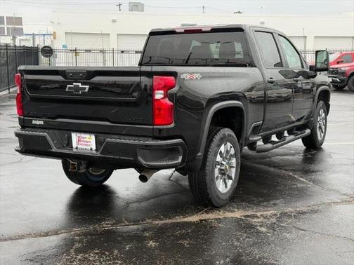 2023 Chevrolet Silverado 2500 Custom
