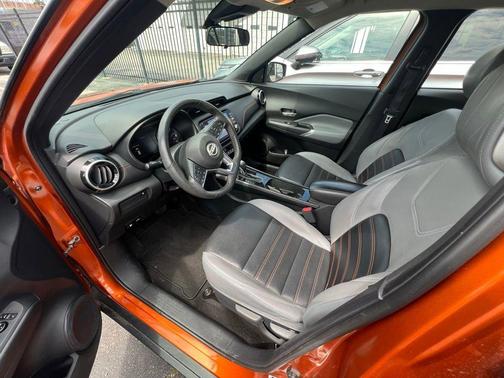 Monarch Orange Metallic/Super Black 2023 Nissan Kicks SR