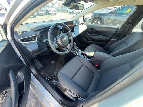 Classic Silver Metallic 2023 Toyota Corolla LE