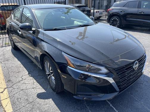 2023 Nissan Altima 2.5 SV