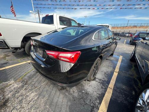 Mosaic Black Metallic 2020 Chevrolet Malibu FWD LT