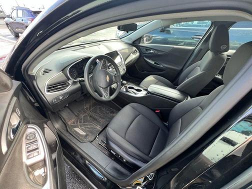 Mosaic Black Metallic 2020 Chevrolet Malibu FWD LT
