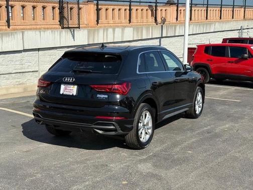 2025 Audi Q3 Premium 45 TFSI S line quattro Tiptronic