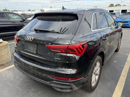2025 Audi Q3 Premium 45 TFSI S line quattro Tiptronic