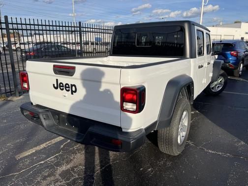 2023 Jeep Gladiator Sport S