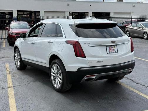 2022 Cadillac XT5 Premium Luxury