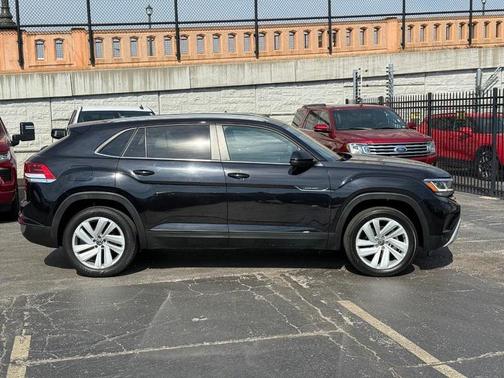 2022 Volkswagen Atlas Cross Sport 3.6L V6 SE w/Technology