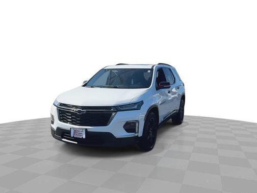 Summit White 2023 Chevrolet Traverse Premier