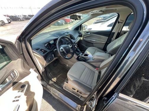 MAGNETIC METALLIC 2015 Ford Escape SE