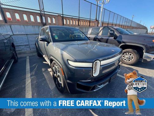 El Cap Granite 2022 Rivian R1T Adventure