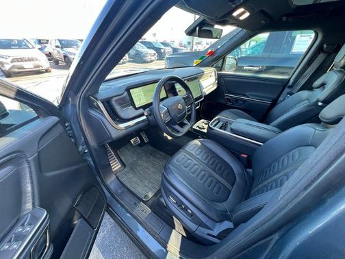 El Cap Granite 2022 Rivian R1T Adventure