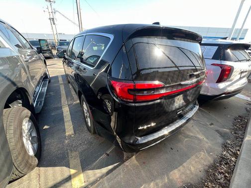 2025 Chrysler Pacifica L