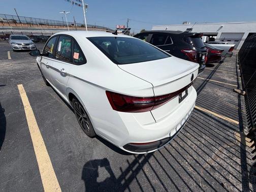 2025 Volkswagen Jetta 1.5T Sport
