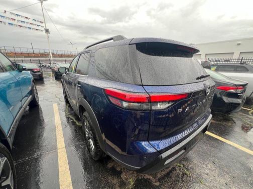 Deep Ocean Blue Pearl 2026 Nissan Pathfinder SV