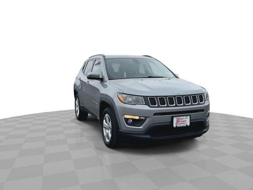 Billet Silver Metallic Clearcoat 2018 Jeep Compass Latitude