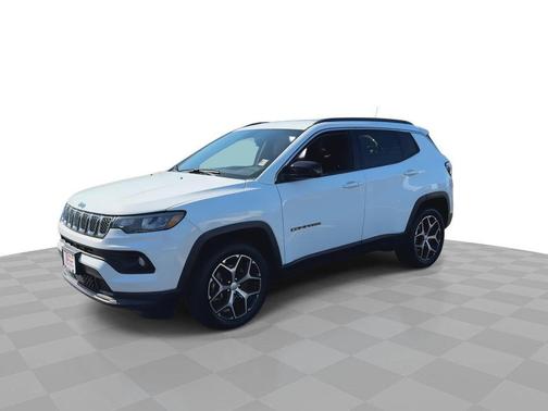 Bright White Clearcoat 2024 Jeep Compass Latitude