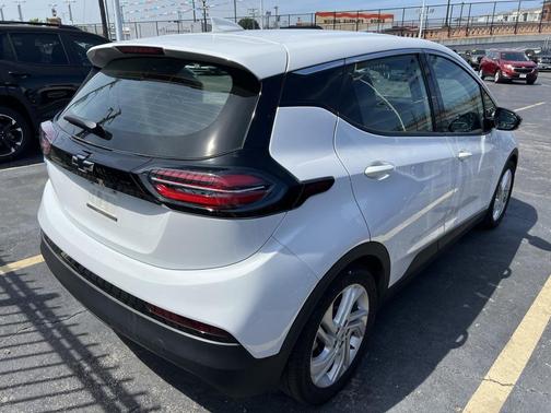 2023 Chevrolet Bolt EV FWD 1LT