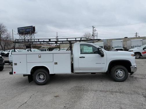 2024 Chevrolet Silverado 3500 WT