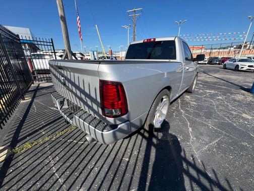 Bright Silver Metallic Clearcoat 2016 RAM 1500 Sport